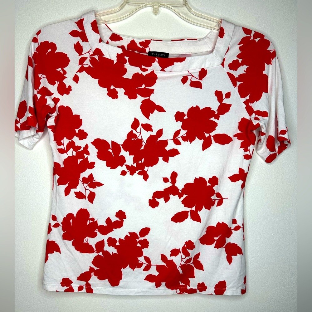 Talbots white and red floral square neck 3/4 sleeve shirt, size small petite